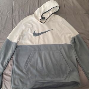 Nike Men's Two-Tone Gray and White Hoodie